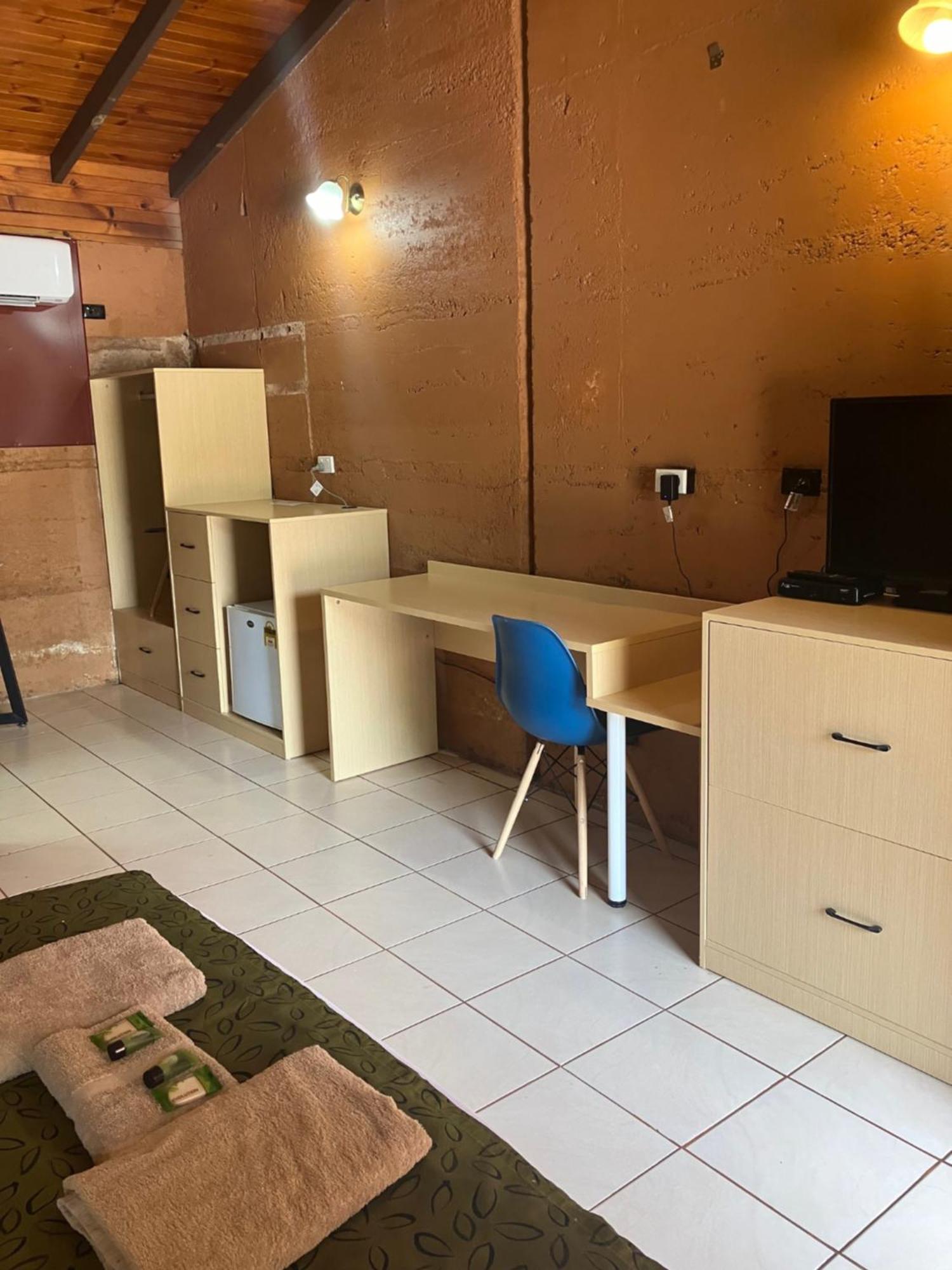 Mataranka Territory Manor Motel & Caravan Park الغرفة الصورة
